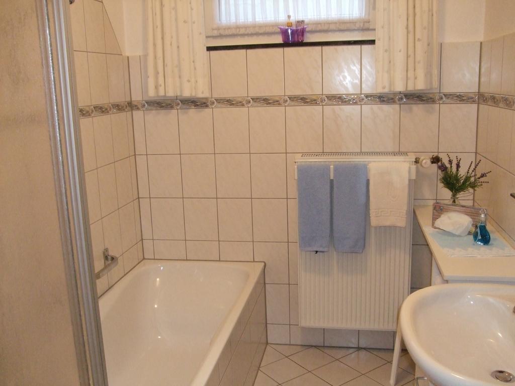 Haus Mittelberg Appartement Olsberg Kamer foto